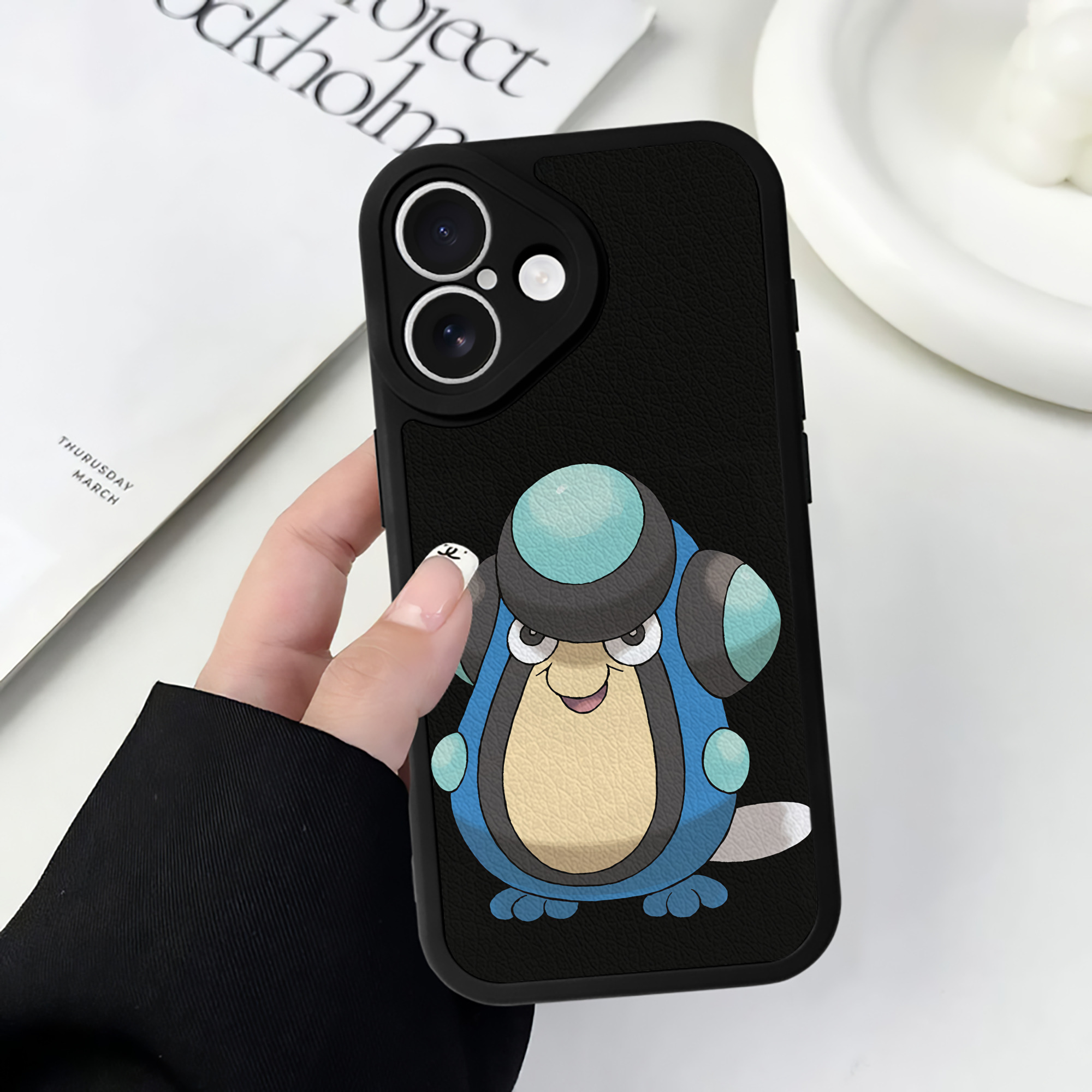（画像用） ポケットモンスター Pokémon 【iPhone 16シリーズ対応】シリコンスマホケース（レザー調） 材質：シリコン